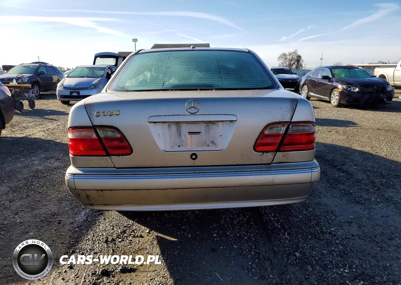 2002 Mercedes-Benz E-Class VIN:WDBJF65J52B427767 - 6