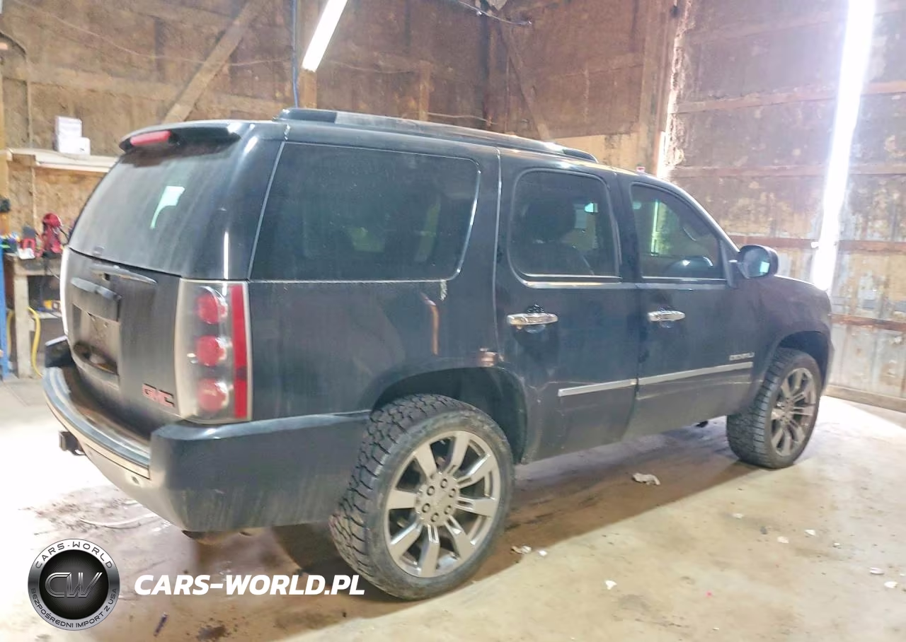 2013 GMC Yukon Denali VIN:1GKS2EEF6DR120324 - 3