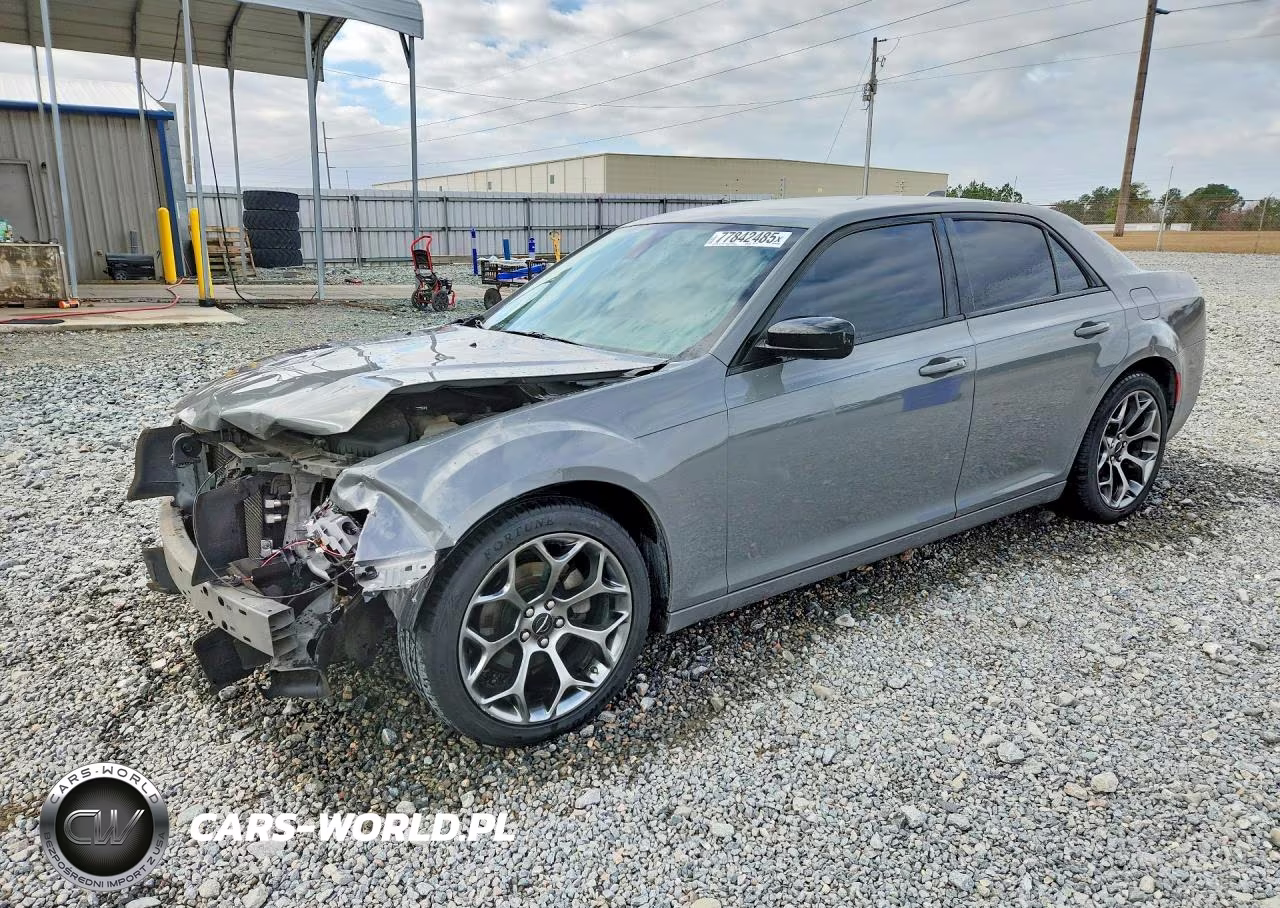 2018 Chrysler 300 Touring