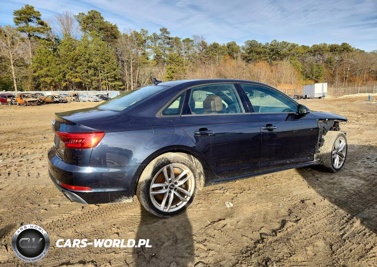 2017 Audi A4 Premium VIN:WAUDNAF45HN048916 - 3