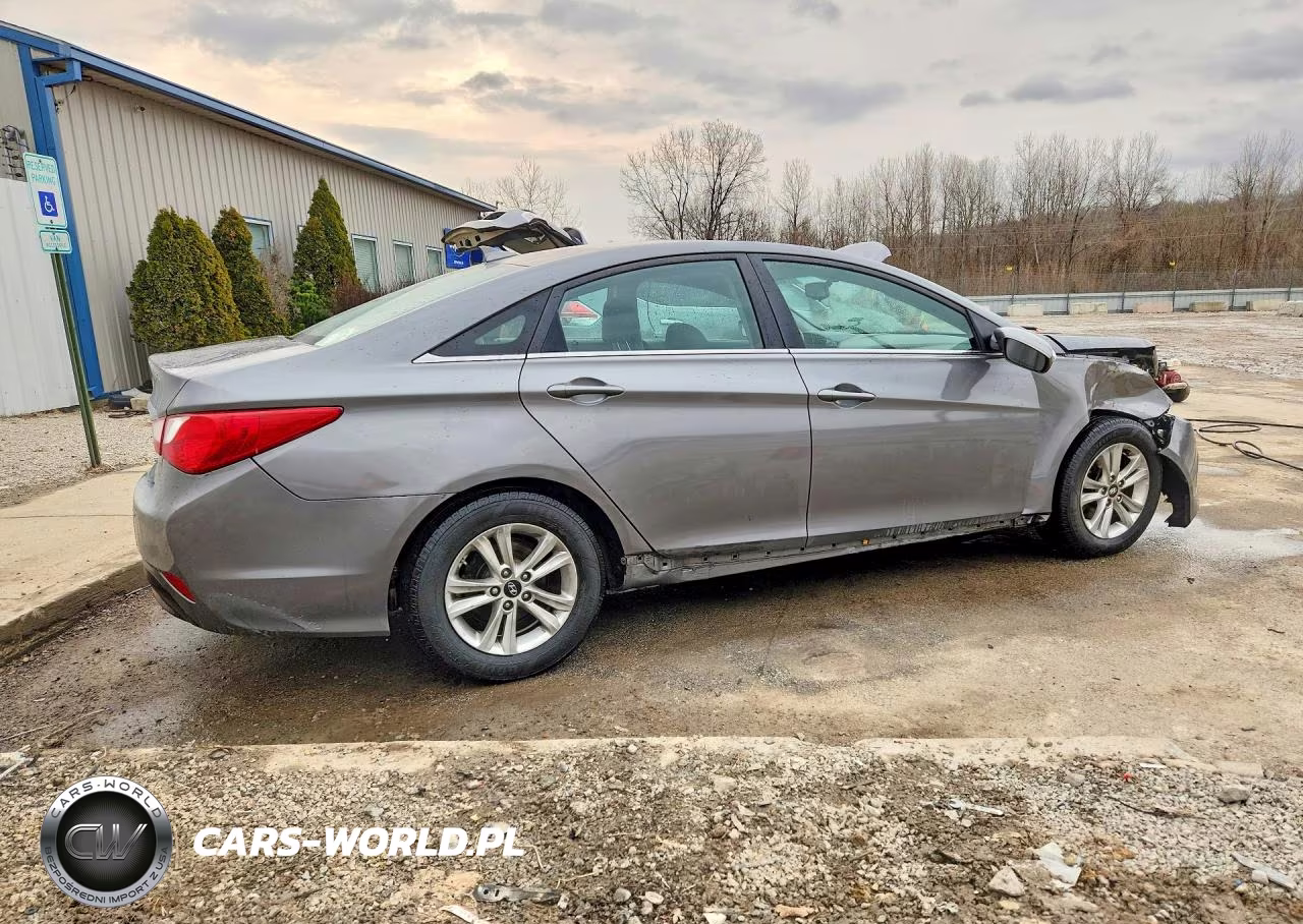 2014 Hyundai Sonata Gls VIN:5NPEB4AC6EH904607 - 3