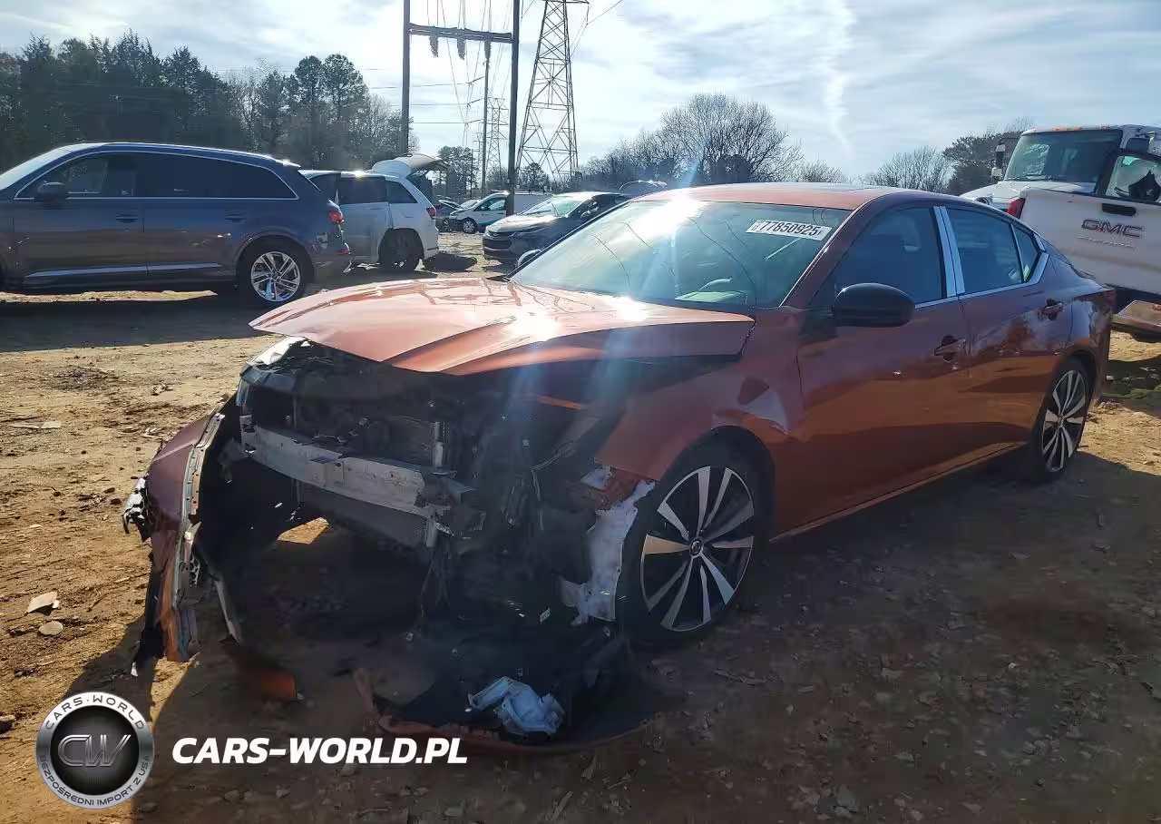 2020 Niss Altima 2.5 Sr