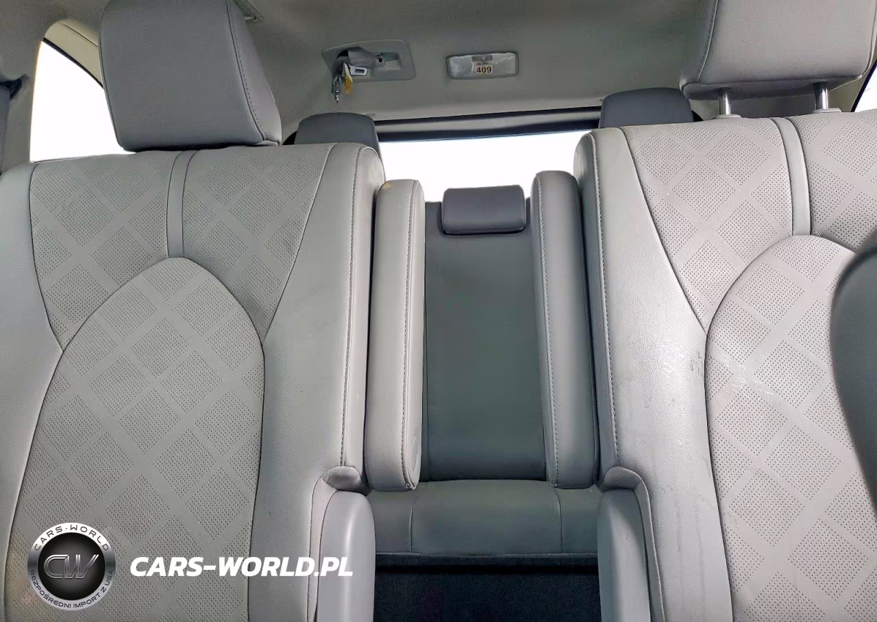 2022 Toyota Highlander Platinum VIN:5TDFZRBH6NS233604 - 10