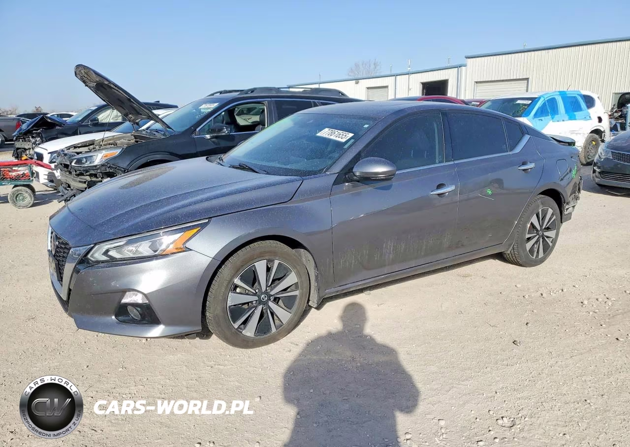 2020 Nissan Altima Sv