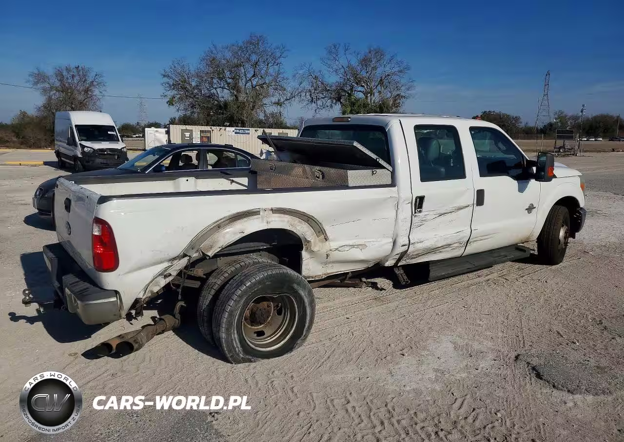 2011 Ford F350 Super Duty VIN:1FT8W3CT0BEB29256 - 3