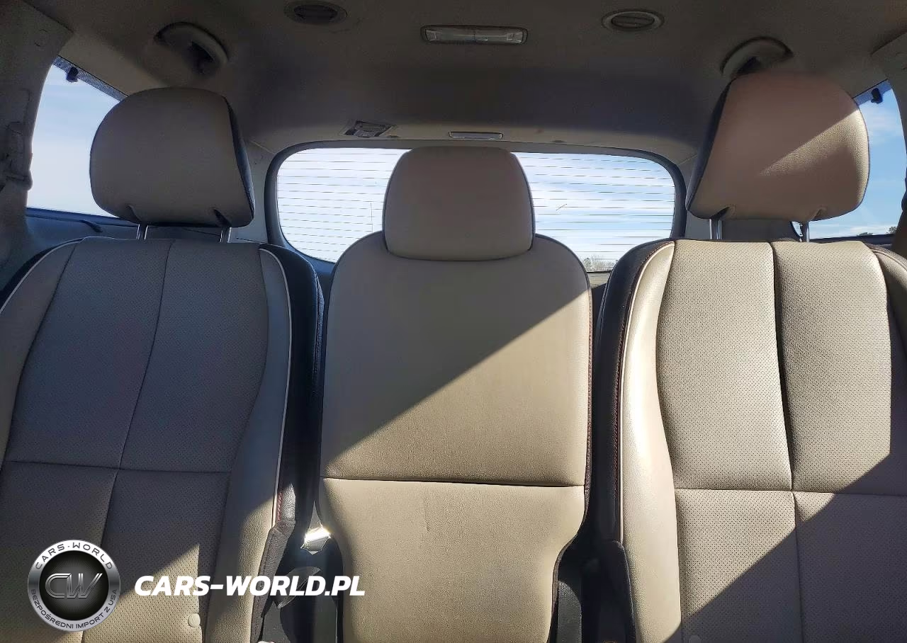 2019 Kia Sedona VIN:KNDMB5C18K6539818 - 10