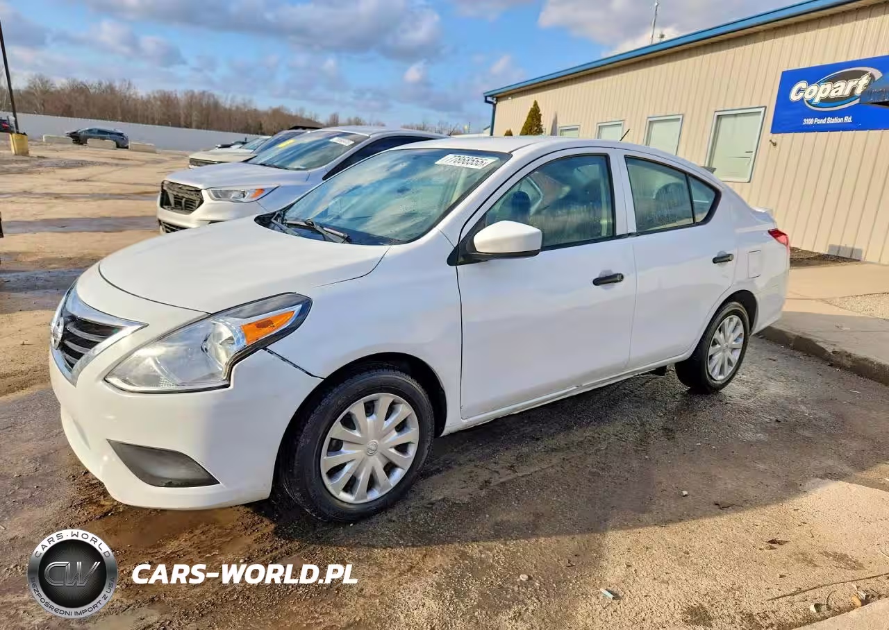 2017 Nissan Versa 1.6 S Plus