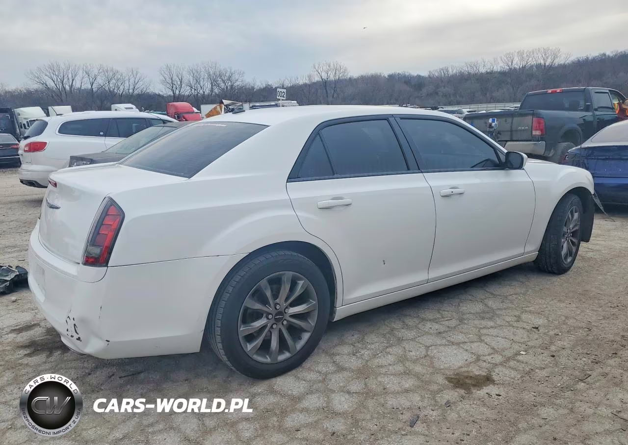 2014 Chrysler 300 S VIN:2C3CCAGG8EH374053 - 3