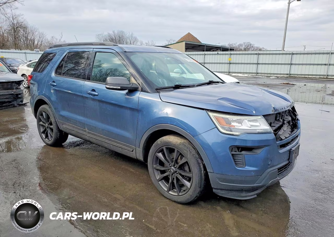 2018 Ford Explorer Xlt VIN:1FM5K8D83JGC30201 - 4