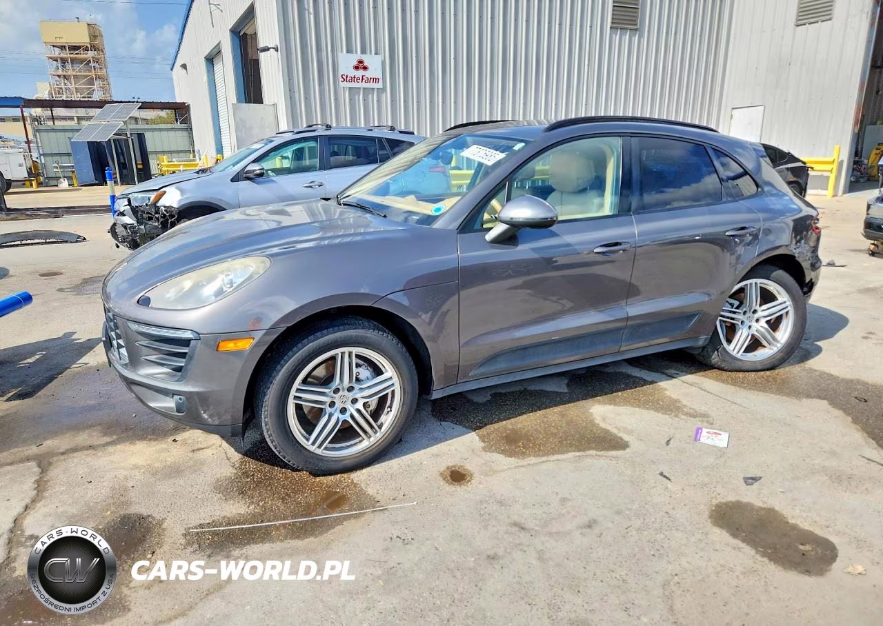 2015 Porsche Macan S