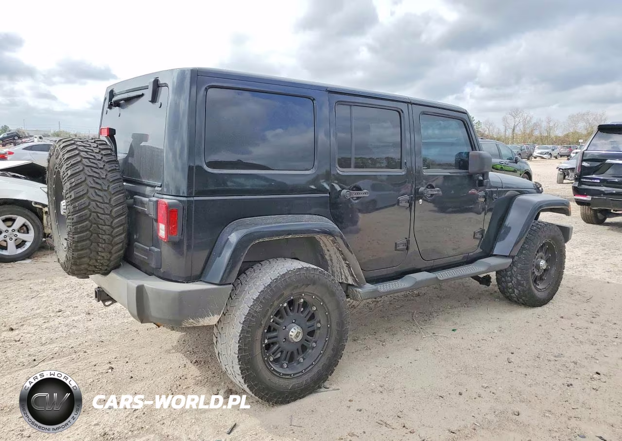 2012 Jeep Wrangler Unlimited Sahara VIN:1C4BJWEG0CL168237 - 3