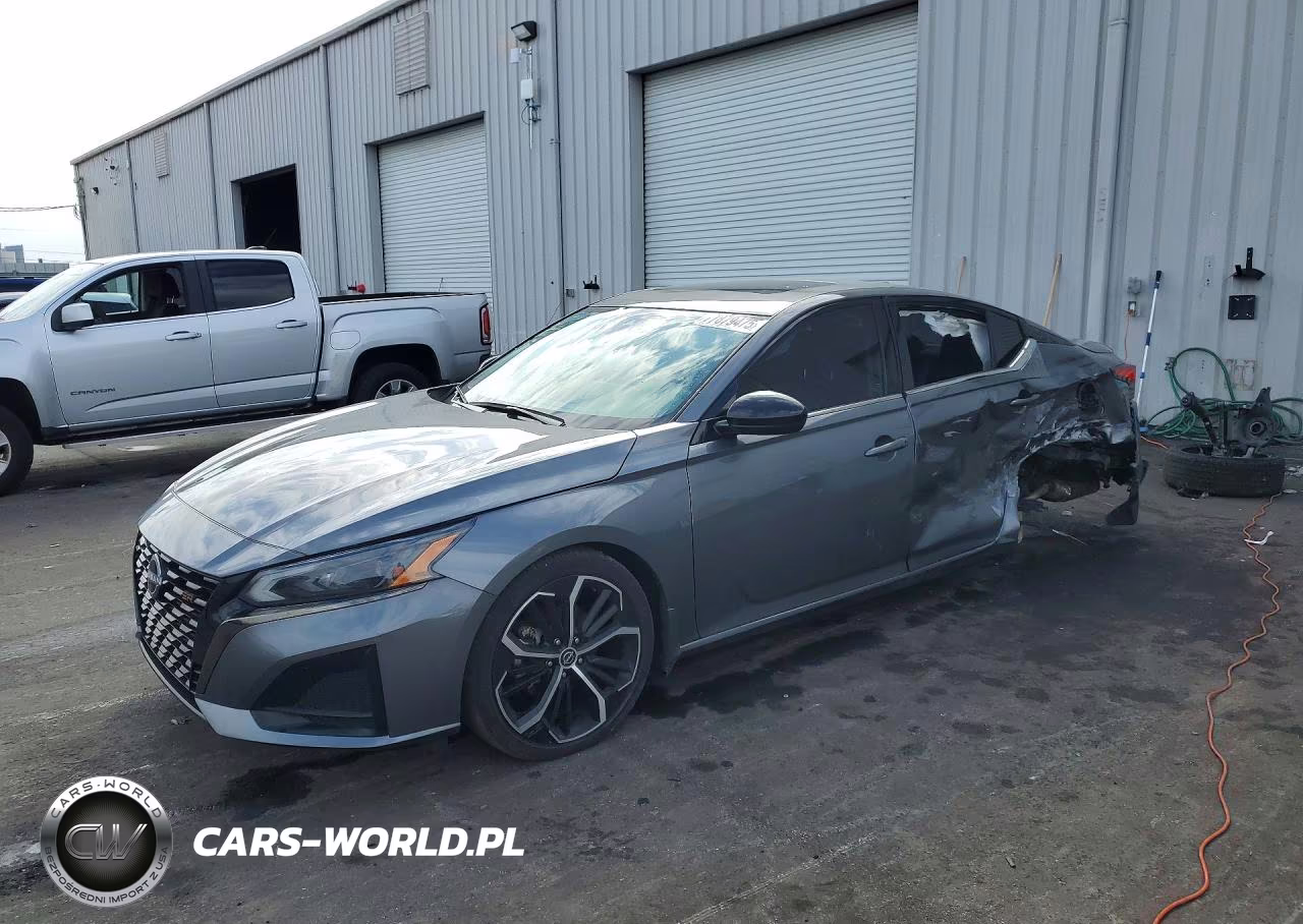 2023 Nissan Altima 2.5 Sr – zdjęcie 1 z 12