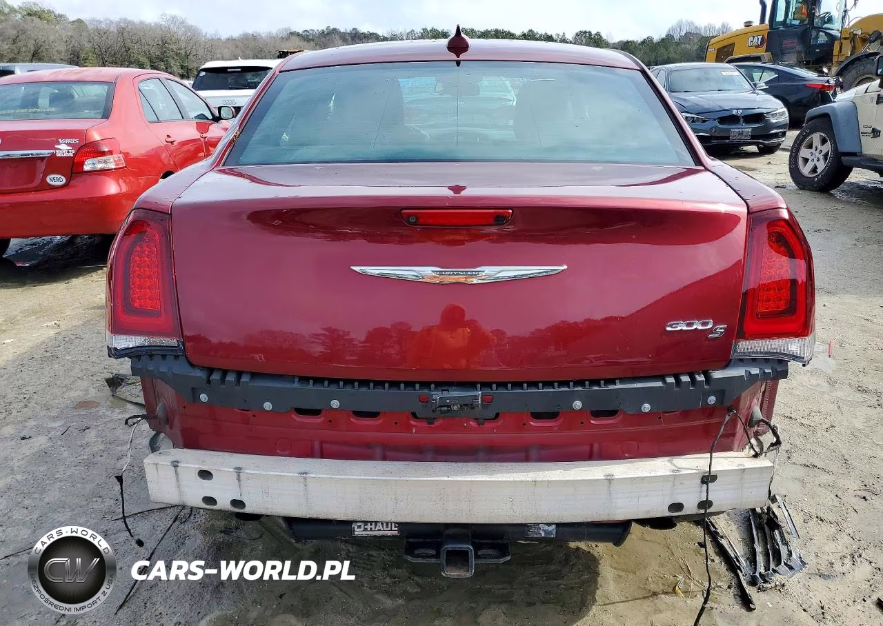 2018 Chrysler 300 S VIN:2C3CCABG8JH277971 - 6