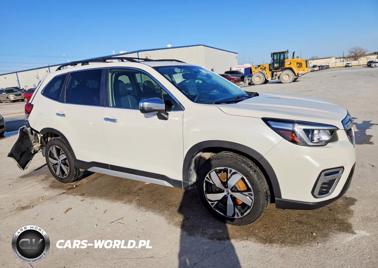 2019 Subaru Forester Touring VIN:JF2SKAWCXKH473405 - 4