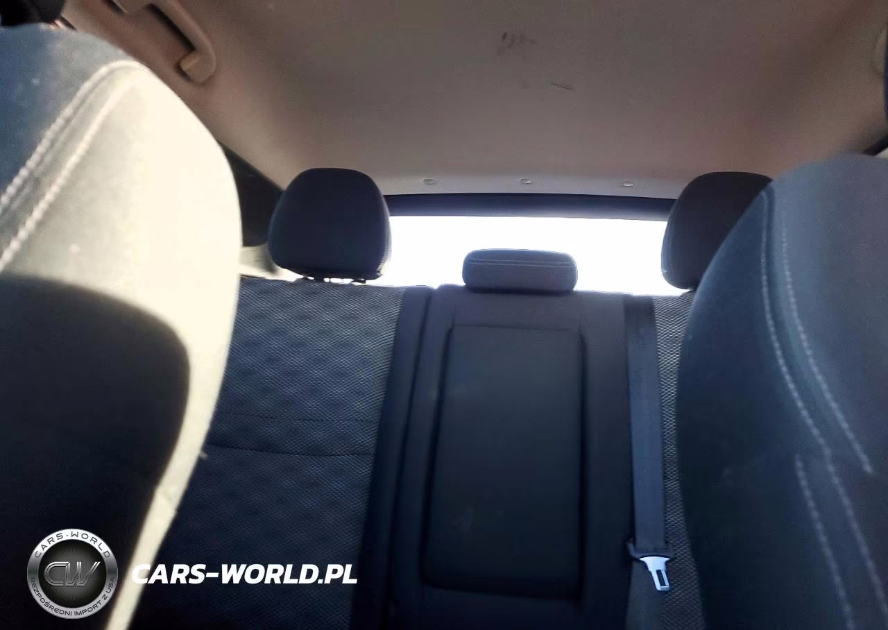 2019 Nissan Rogue Sport S VIN:JN1BJ1CP1KW526256 - 10