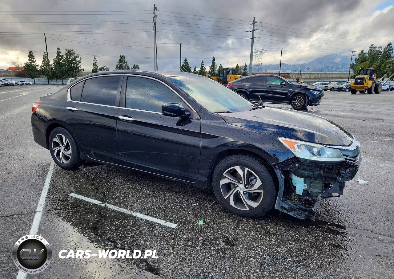 2017 Honda Accord Lx VIN:1HGCR2F3XHA033479 - 4