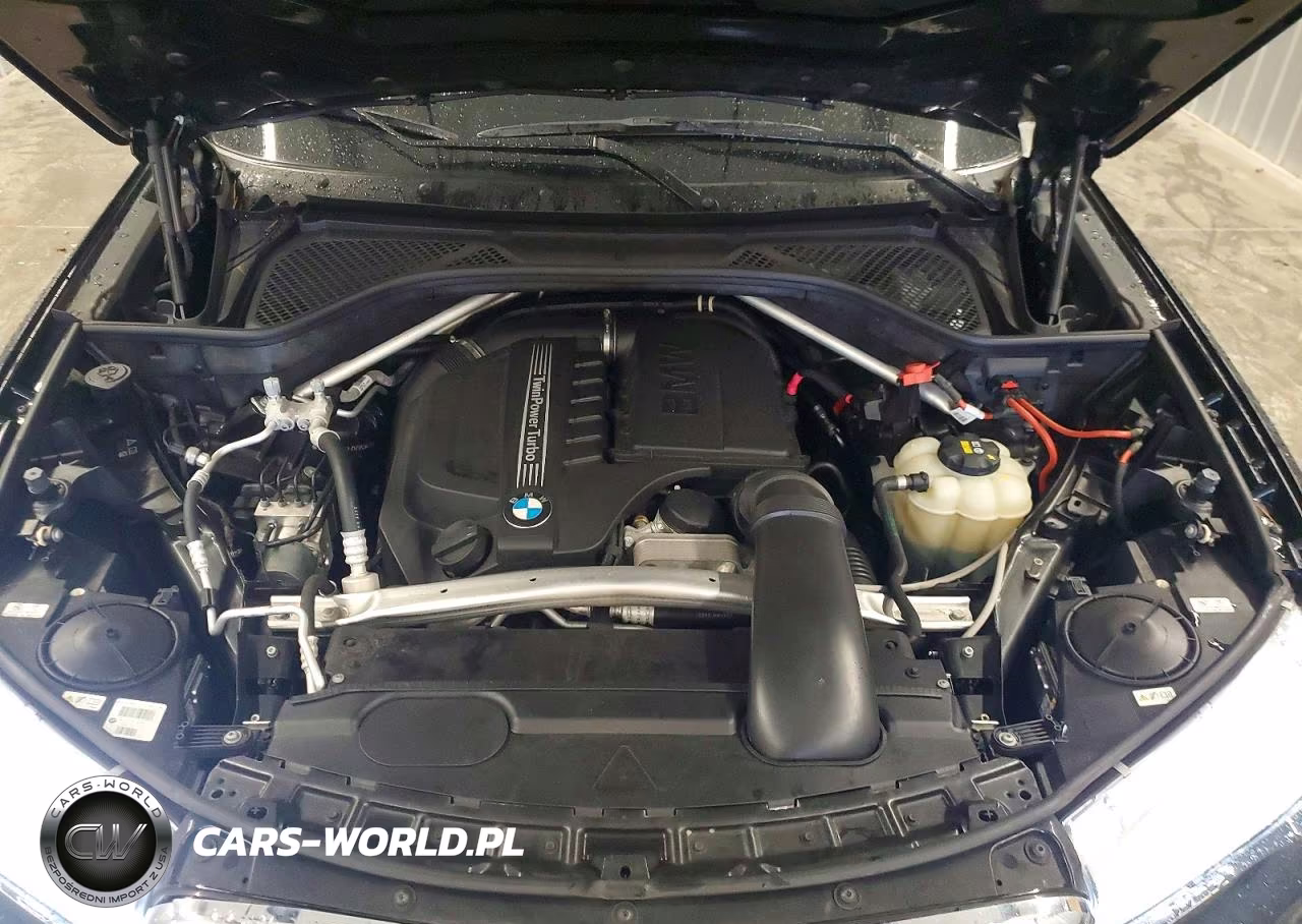 2018 BMW X5 xDrive35I VIN:5UXKR0C52J0X96949 - 11