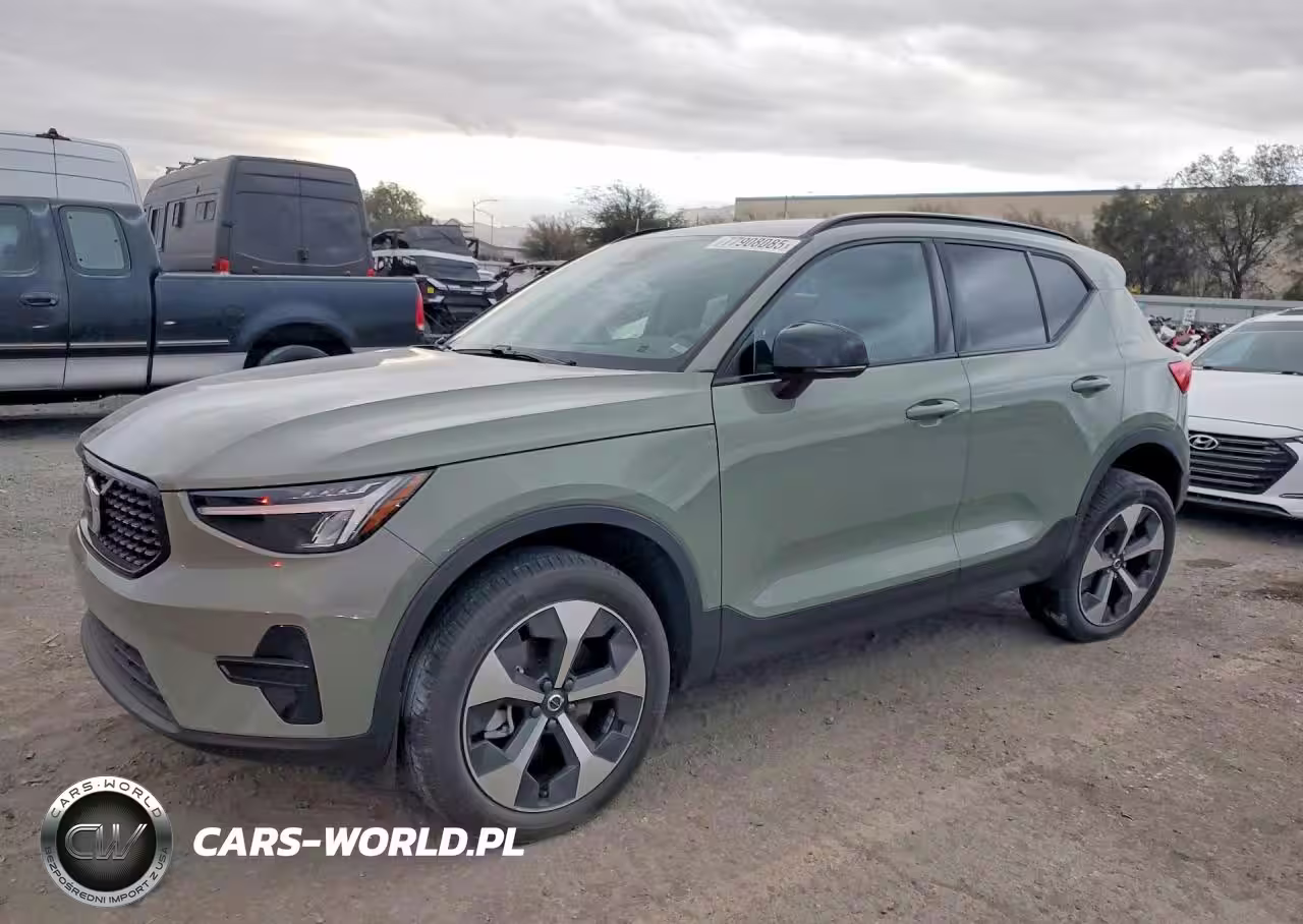 2024 Volvo Xc40 Core