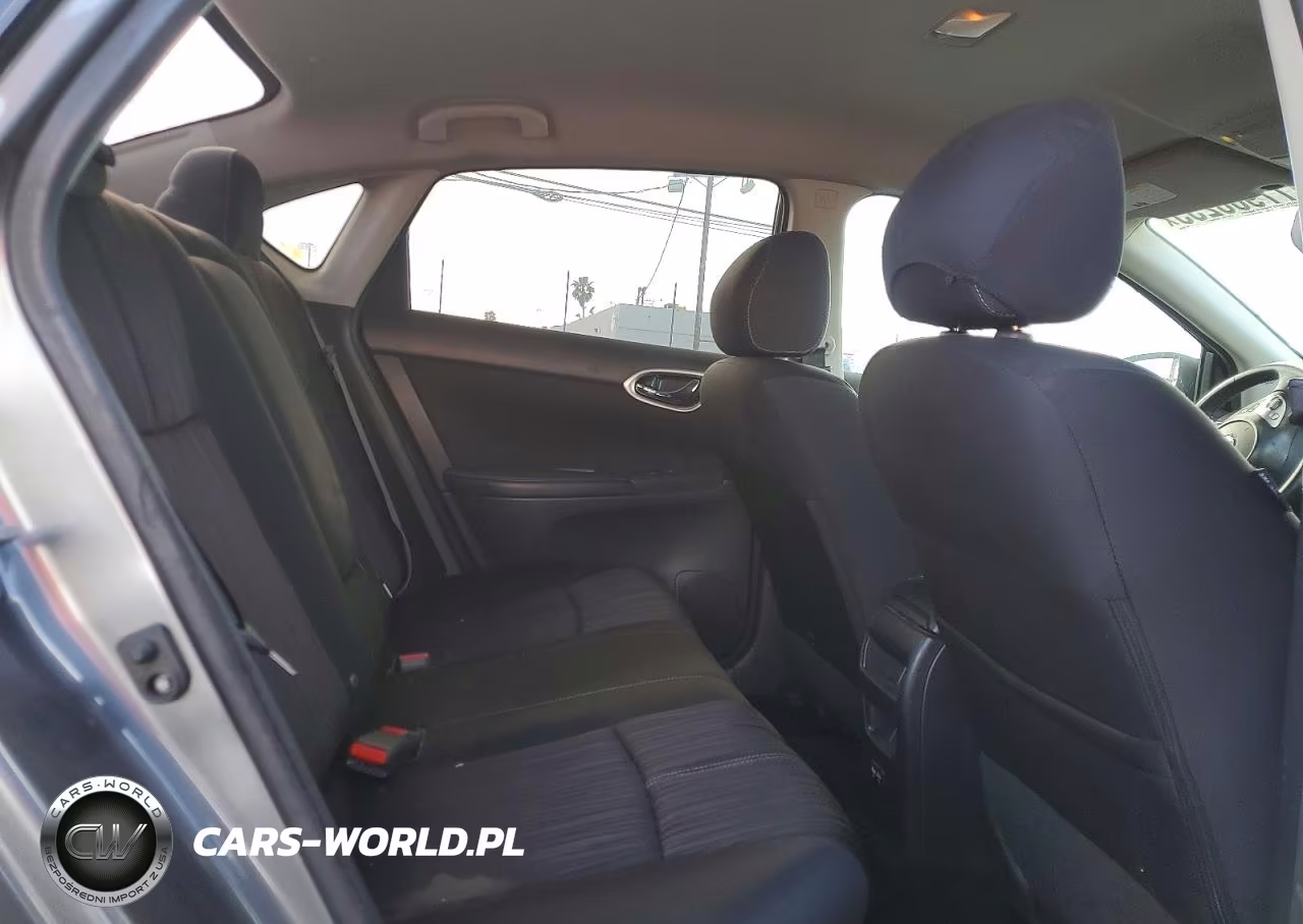 2018 Nissan Sentra S VIN:3N1AB7AP7JL663107 - 10