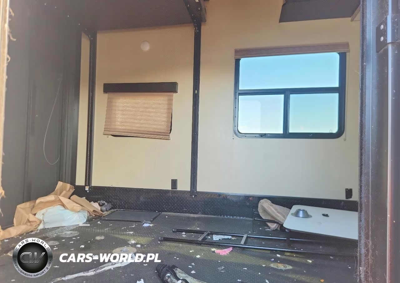 2017 Grand Design Momentum Camper VIN:573FM402XH1204603 - 6