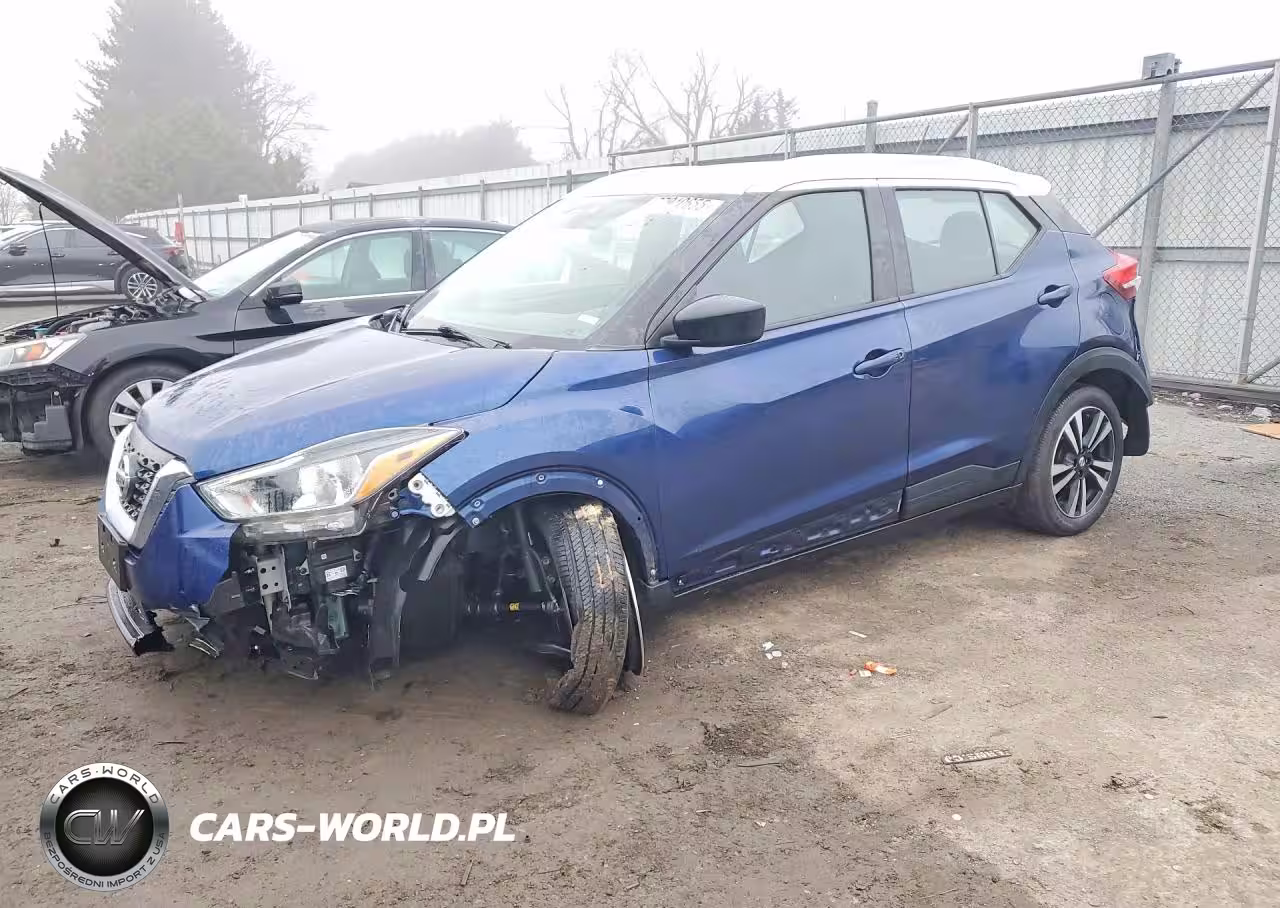 2020 Nissan Kicks Sv