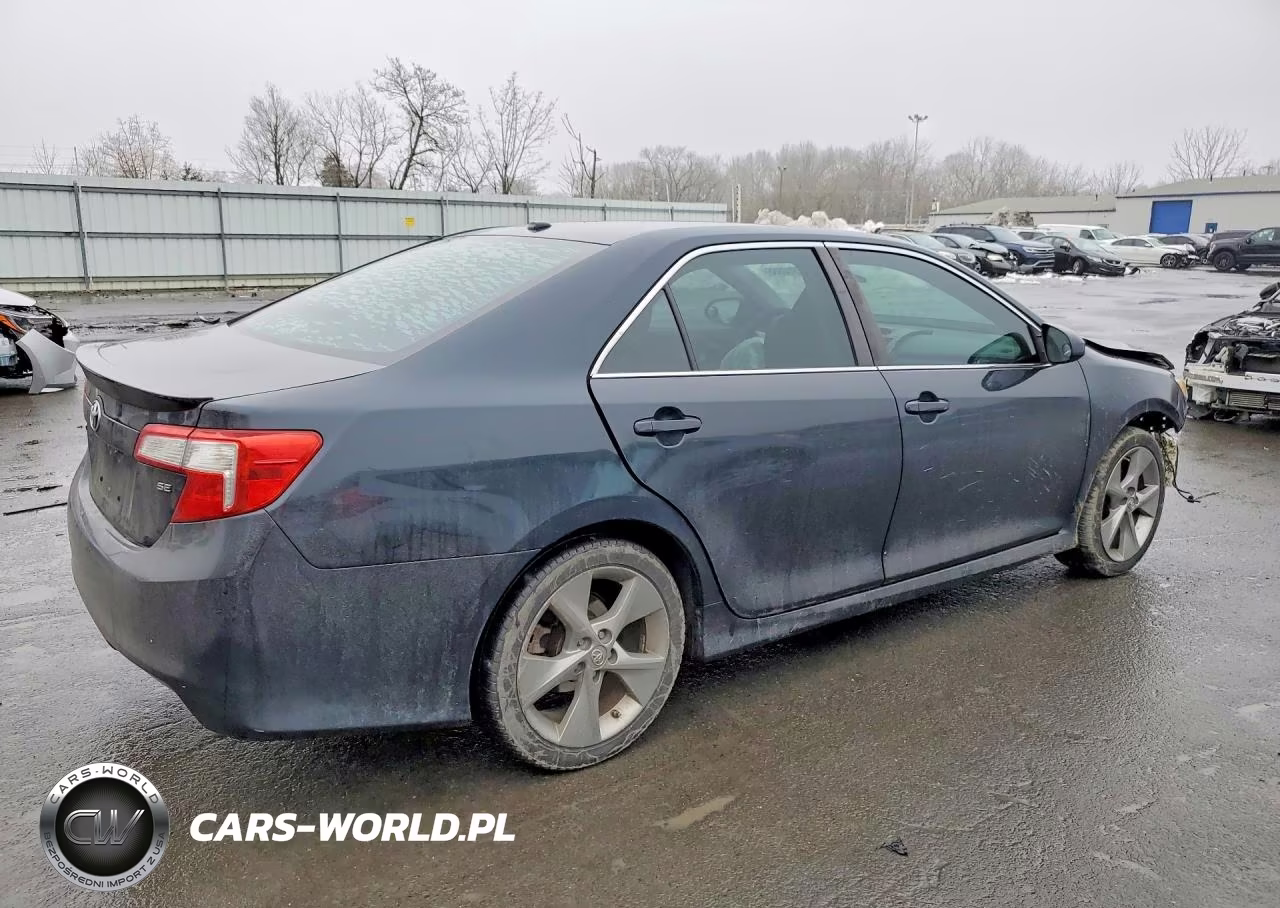 2013 Toyota Camry Se V6 VIN:4T1BK1FK8DU021433 - 3