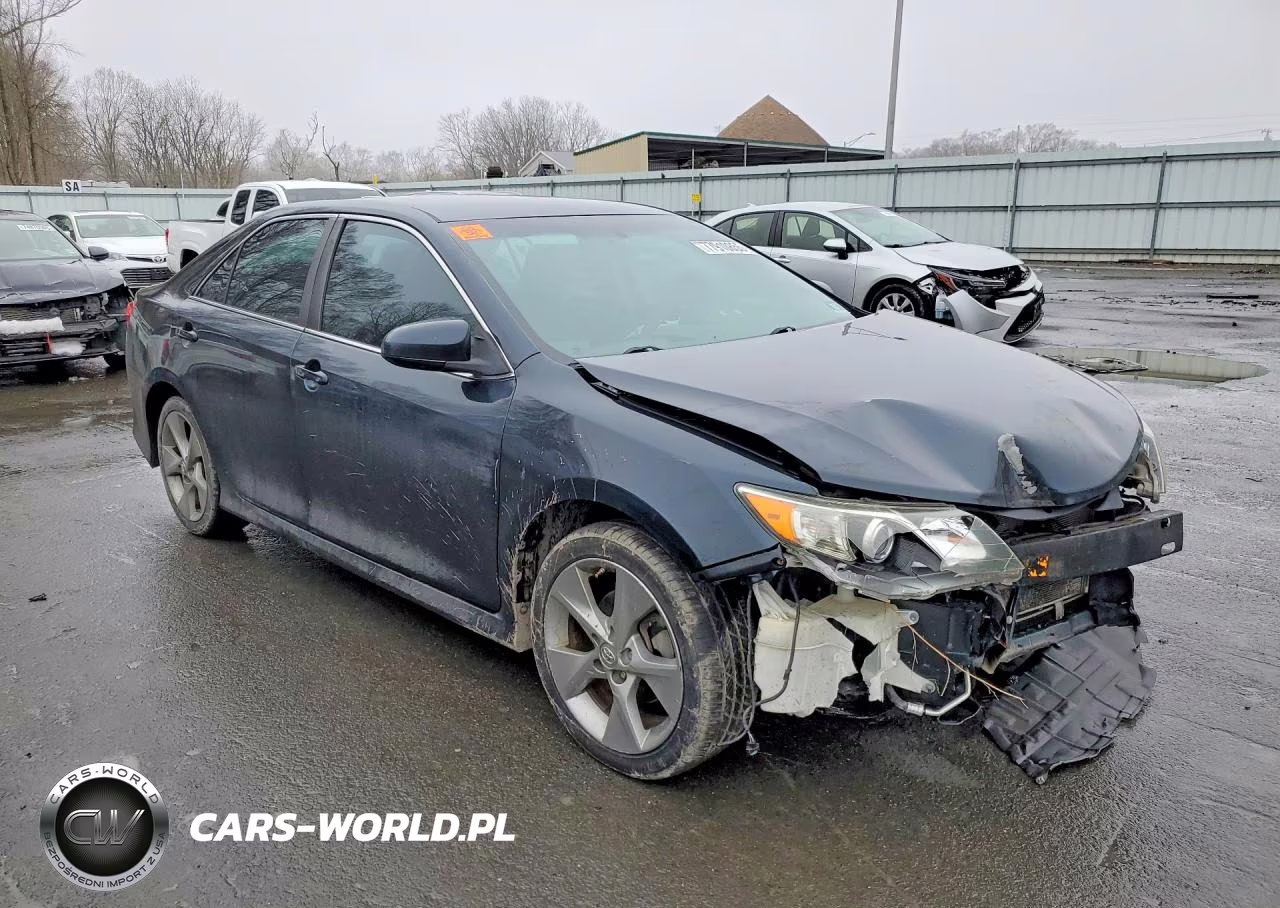 2013 Toyota Camry Se V6 VIN:4T1BK1FK8DU021433 - 4