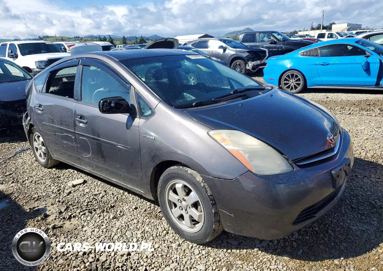 2009 Toyota Prius Base VIN:JTDKB20U293511335 - 4