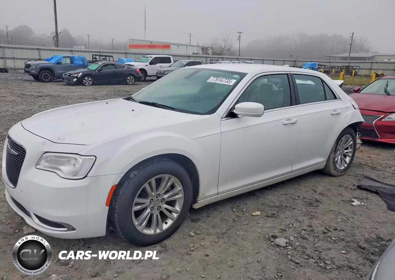 2018 Chrysler 300 Touring