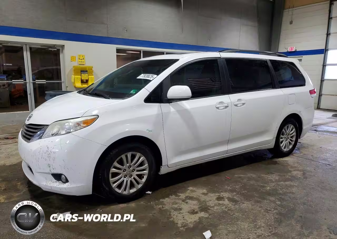 2012 Toyota Sienna