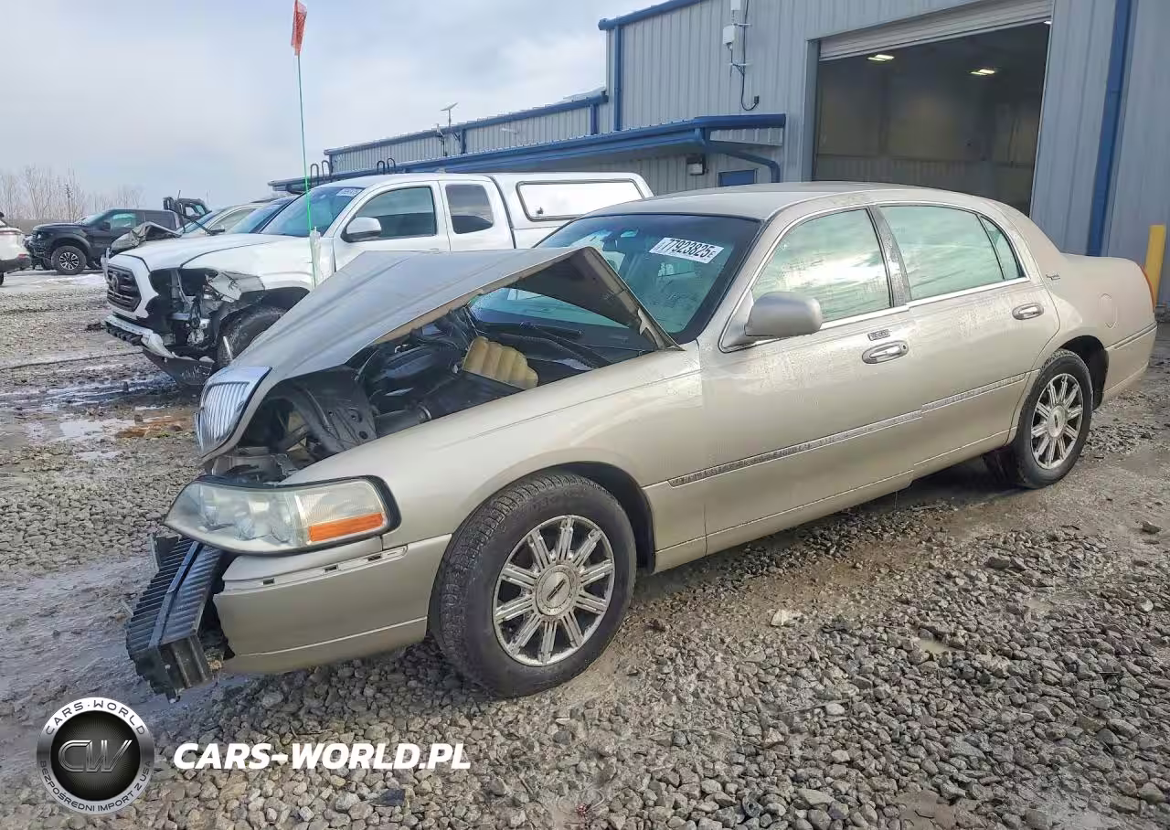 2009 Lincoln Town Car Signature Limited