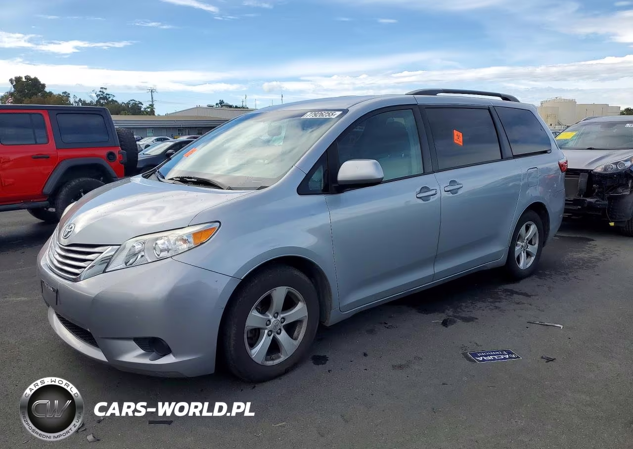 2015 Toyota Sienna Le