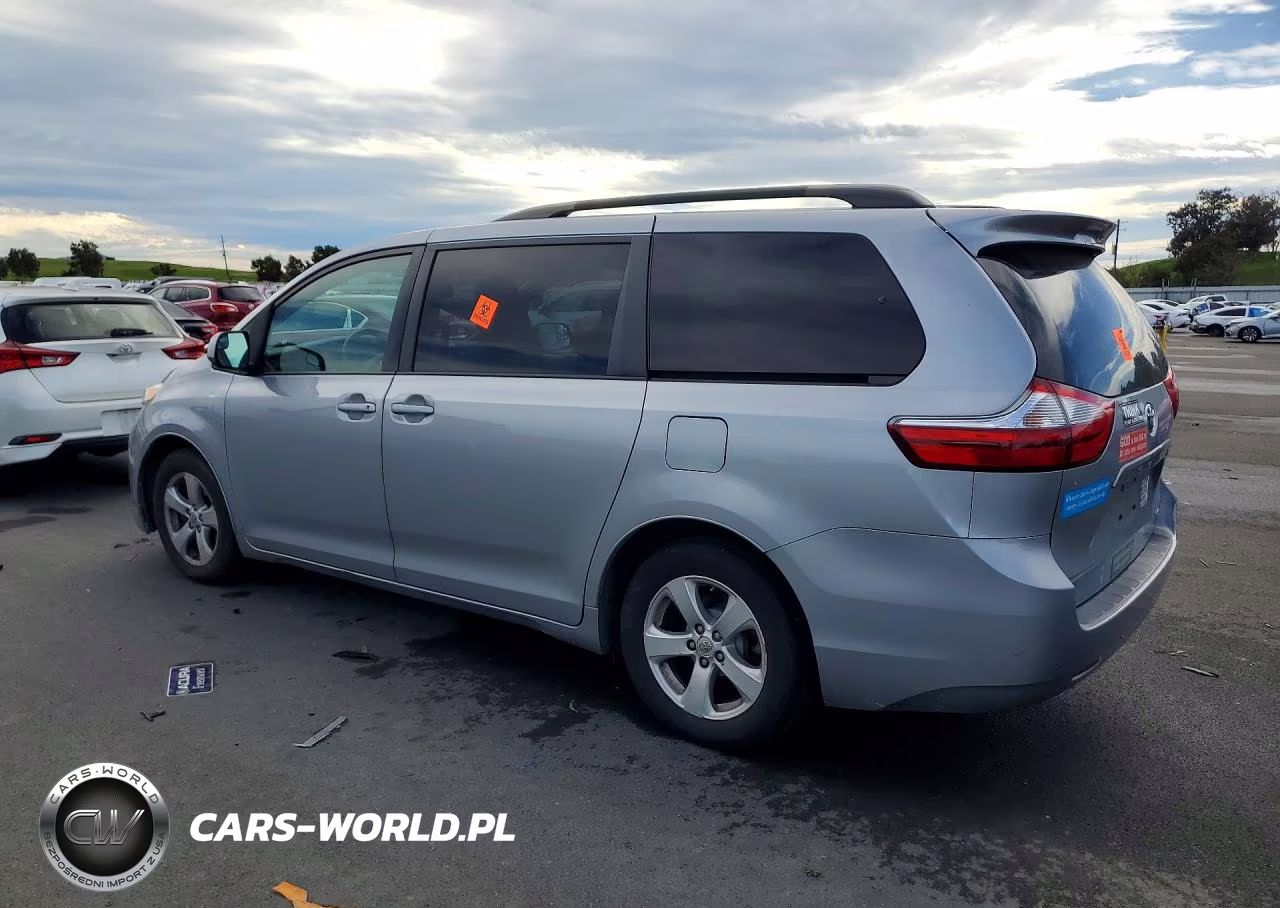 2015 Toyota Sienna Le VIN:5TDKK3DC3FS642002 - 2