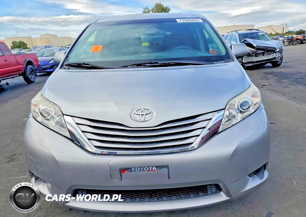 2015 Toyota Sienna Le VIN:5TDKK3DC3FS642002 - 5