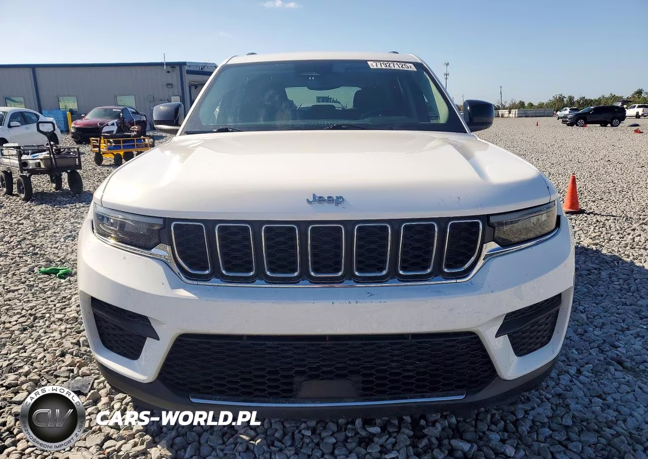 2023 Jeep Grand Cherokee Laredo VIN:1C4RJHAG9PC619431 - 5