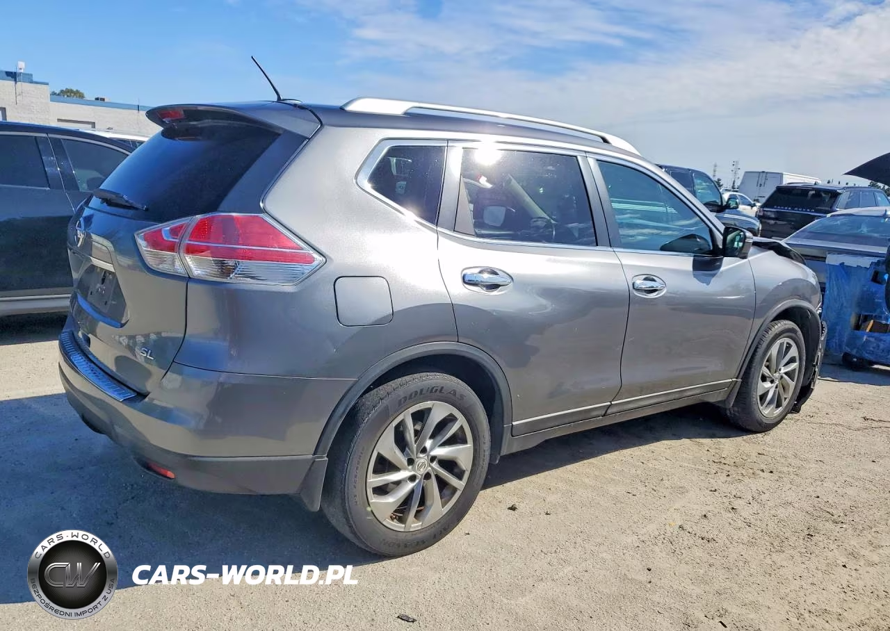 2015 Nissan Rogue S VIN:5N1AT2MTXFC883913 - 3