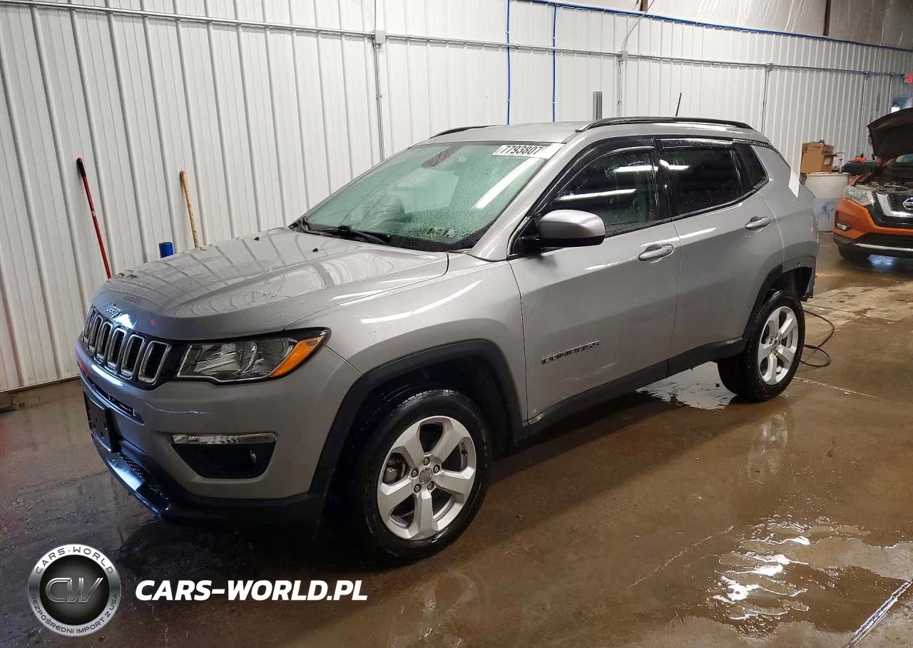 2021 Jeep Compass Latitude – zdjęcie 1 z 14
