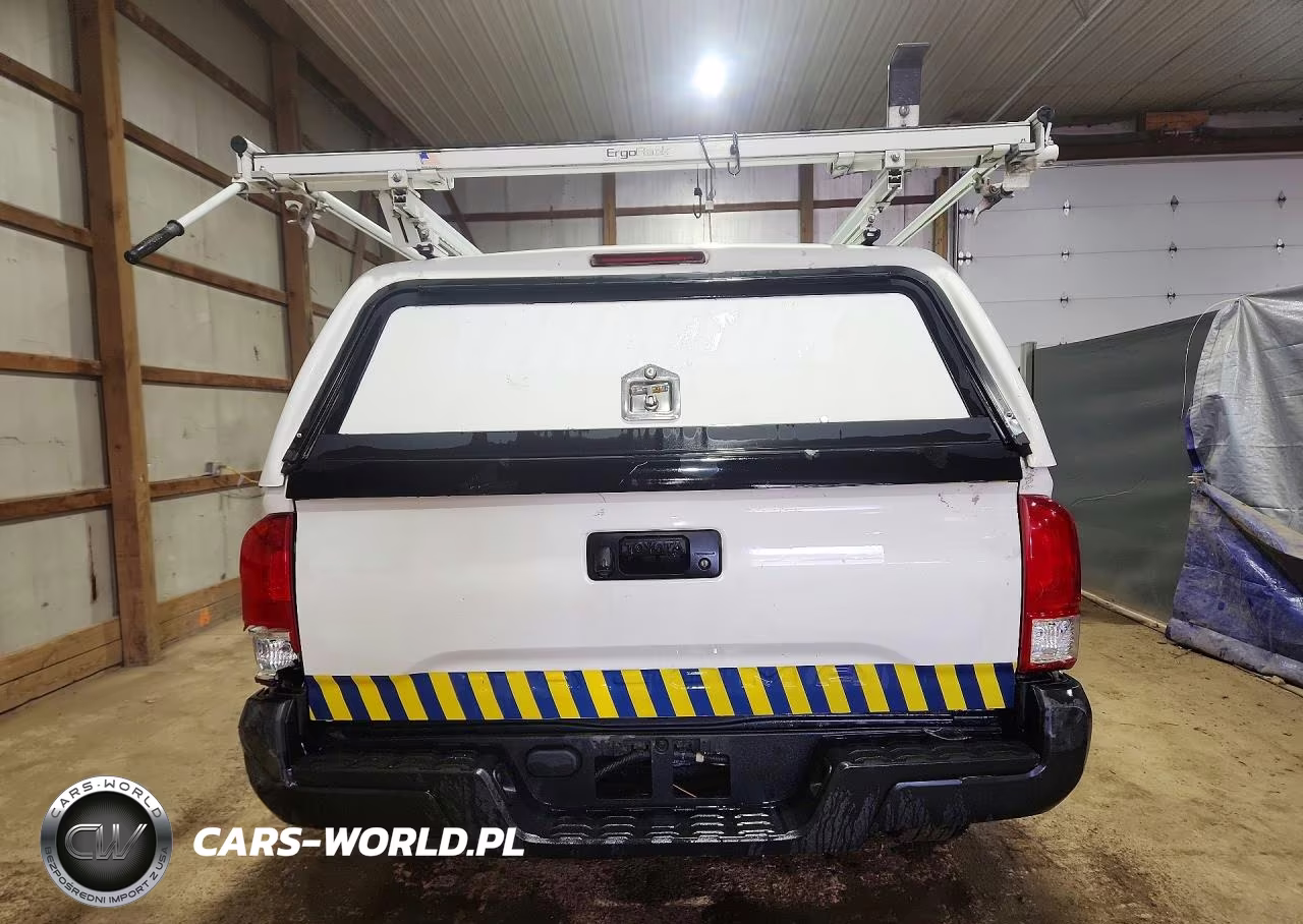 2017 Toyota Tacoma VIN:5TFRX5GN5HX075605 - 6