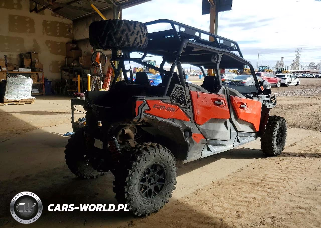 2020 Can-Am Maverick Sports Utility Vehicle VIN:3JB1BAX4XLK001041 - 4