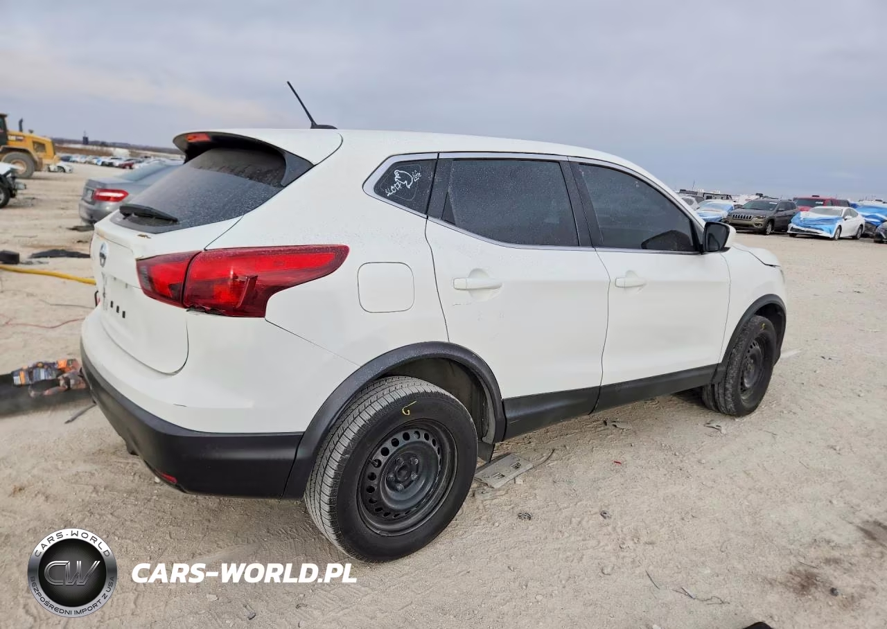 2019 Nissan Rogue Sport S VIN:JN1BJ1CP1KW228810 - 3