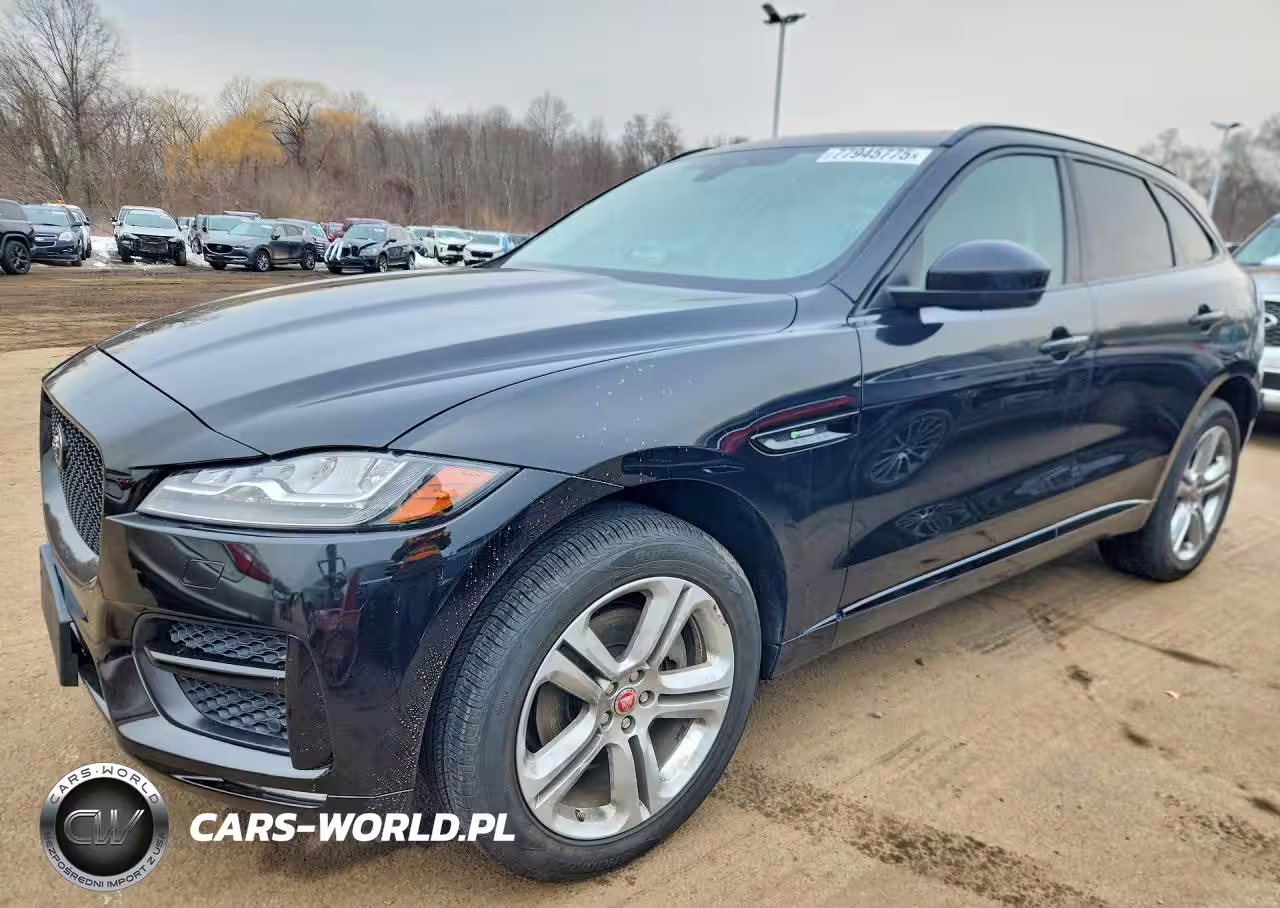 2017 Jaguar F-Pace R - Sport
