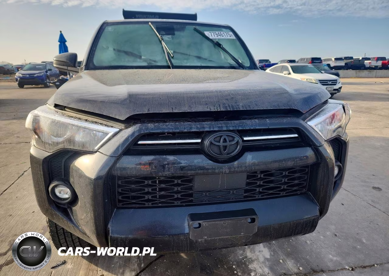 2021 Toyota 4Runner Trail Edition VIN:JTEBU5JR1M5924443 - 5