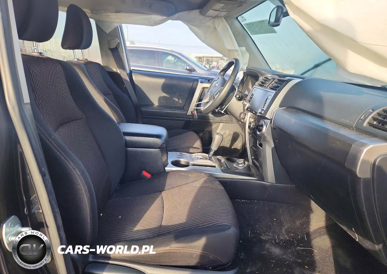 2021 Toyota 4Runner Trail Edition VIN:JTEBU5JR1M5924443 - 7