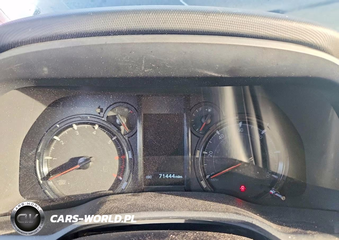2021 Toyota 4Runner Trail Edition VIN:JTEBU5JR1M5924443 - 9