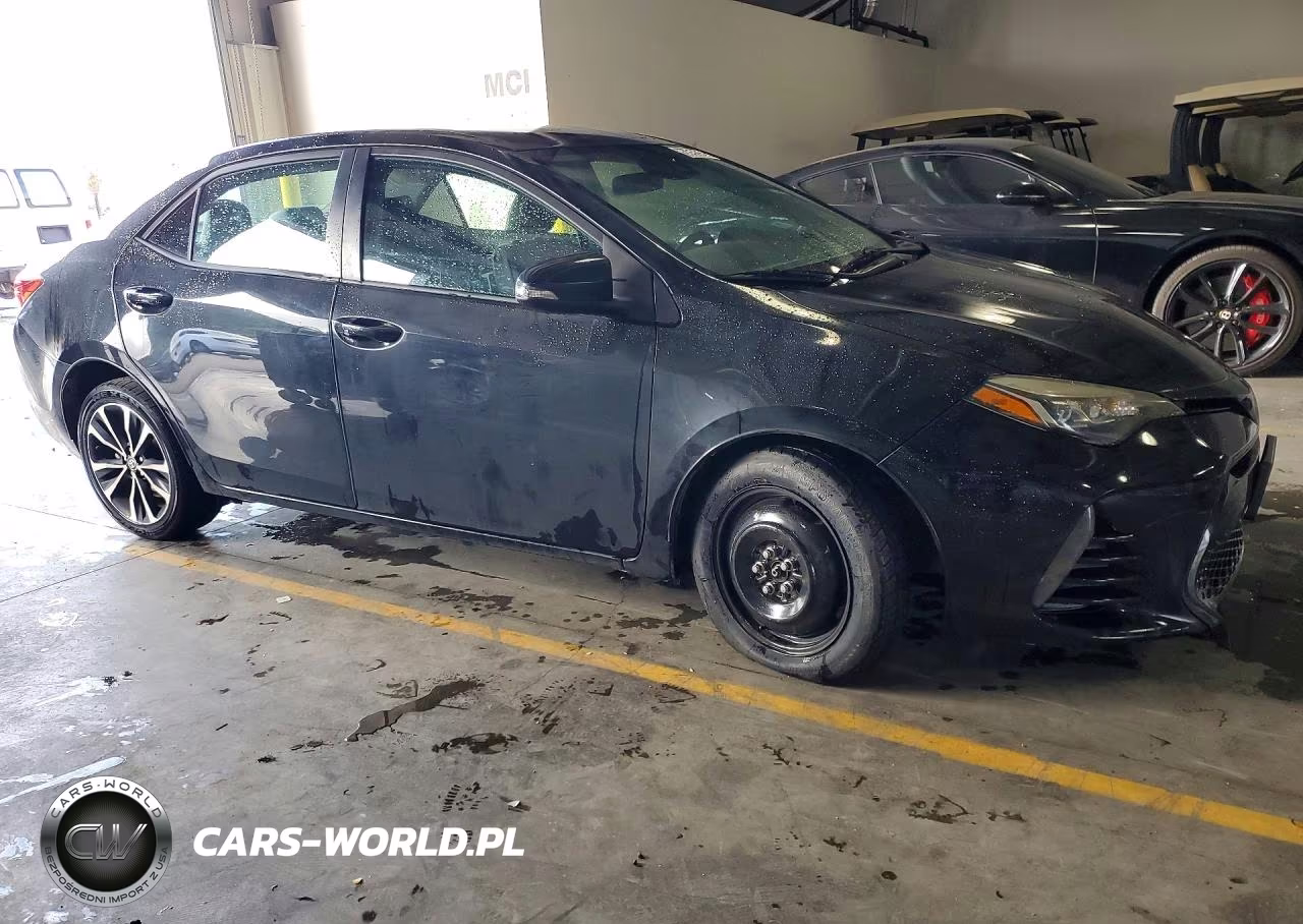 2017 Toyota Corolla Se VIN:5YFBURHE8HP632652 - 4