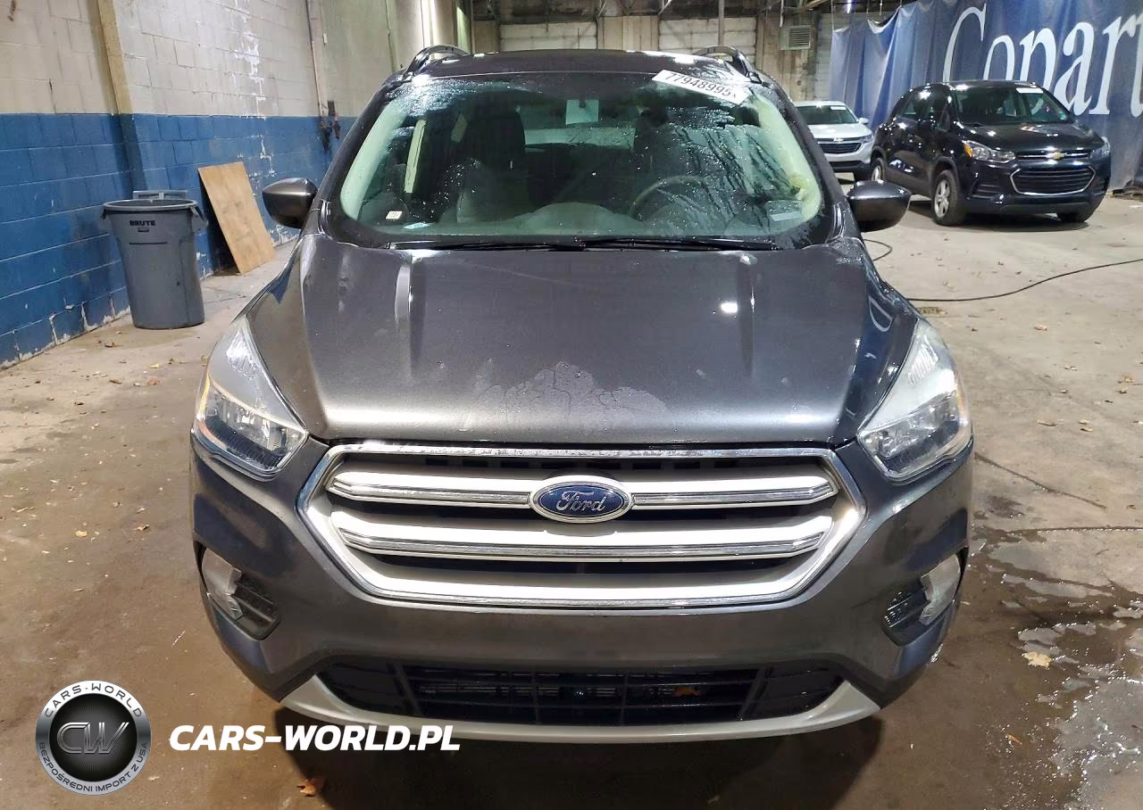 2018 Ford Escape Se VIN:1FMCU9GD6JUC13314 - 5
