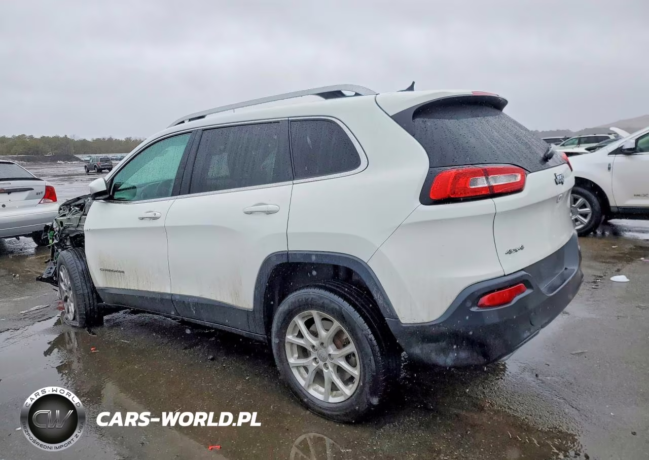 2017 Jeep Cherokee Latitude VIN:1C4PJMCS4HW575470 - 2