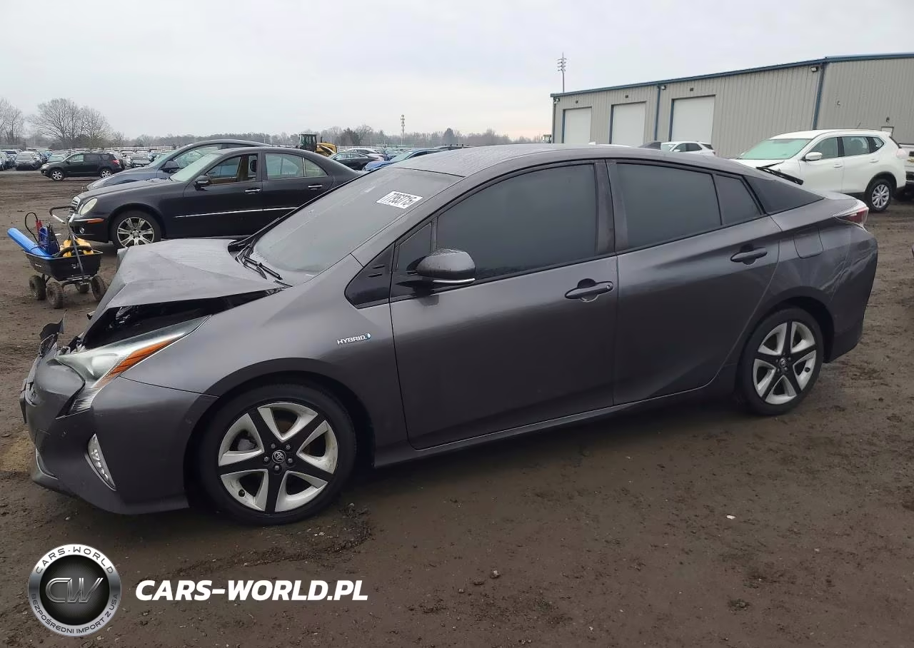2018 Toyota Prius Four Touring