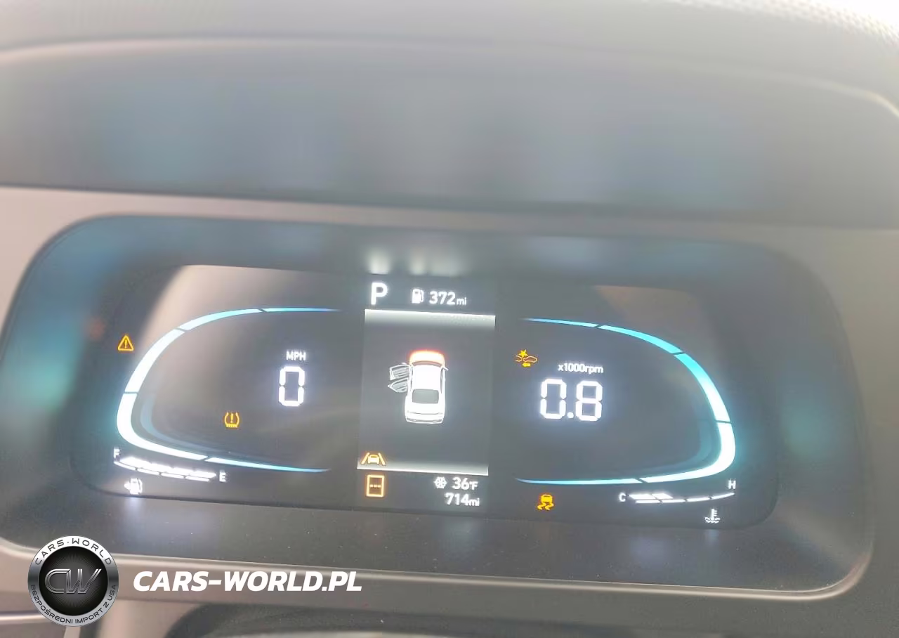 2025 Hyundai Elantra Sel Sport VIN:KMHLM4DG4SU068826 - 9