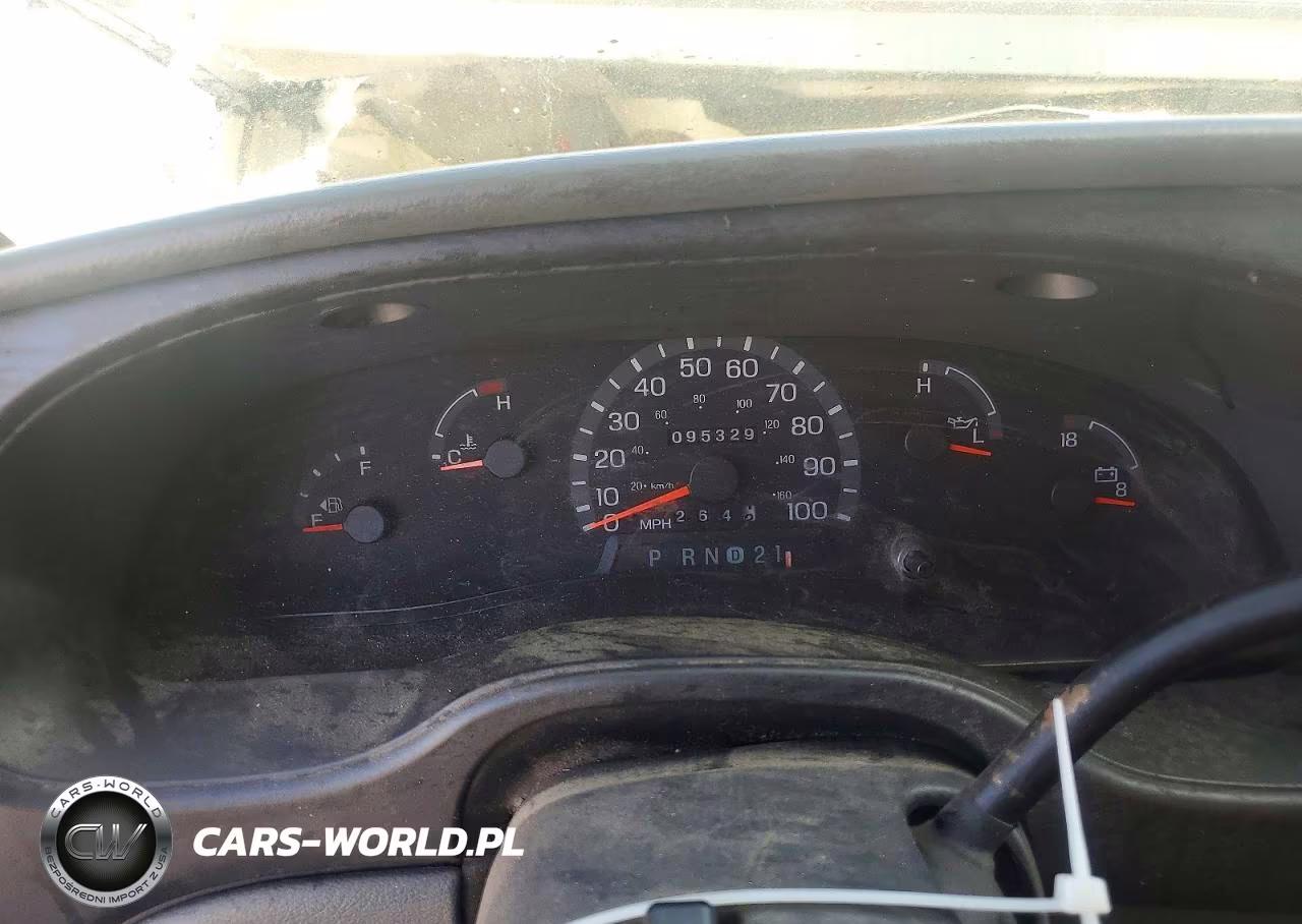 2003 Ford Econoline E150 Van VIN:1FTRE14223HB49249 - 9